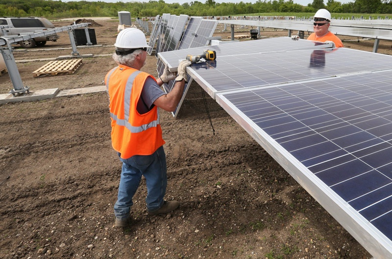 Exécution du panneau solaire Corlu (8.493,80 KWP)
