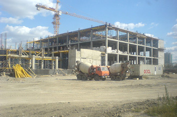 Méga centre commercial